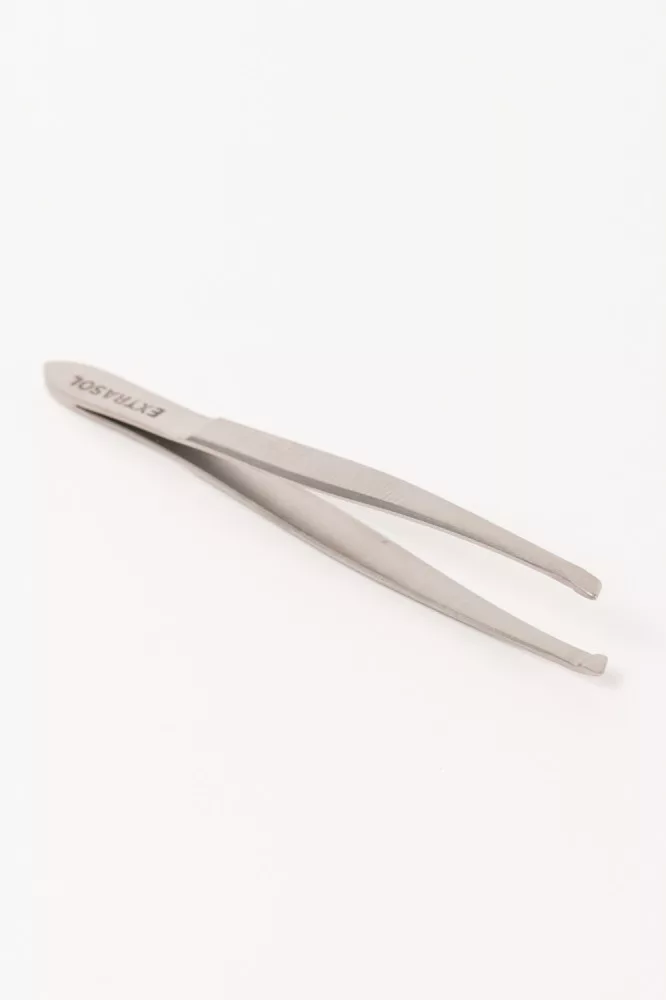 Extrasol – Eyebrow Tweezers – Slanted – Narrow Head – Stainless